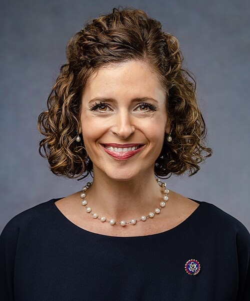 Portrait officiel de Julia Letlow